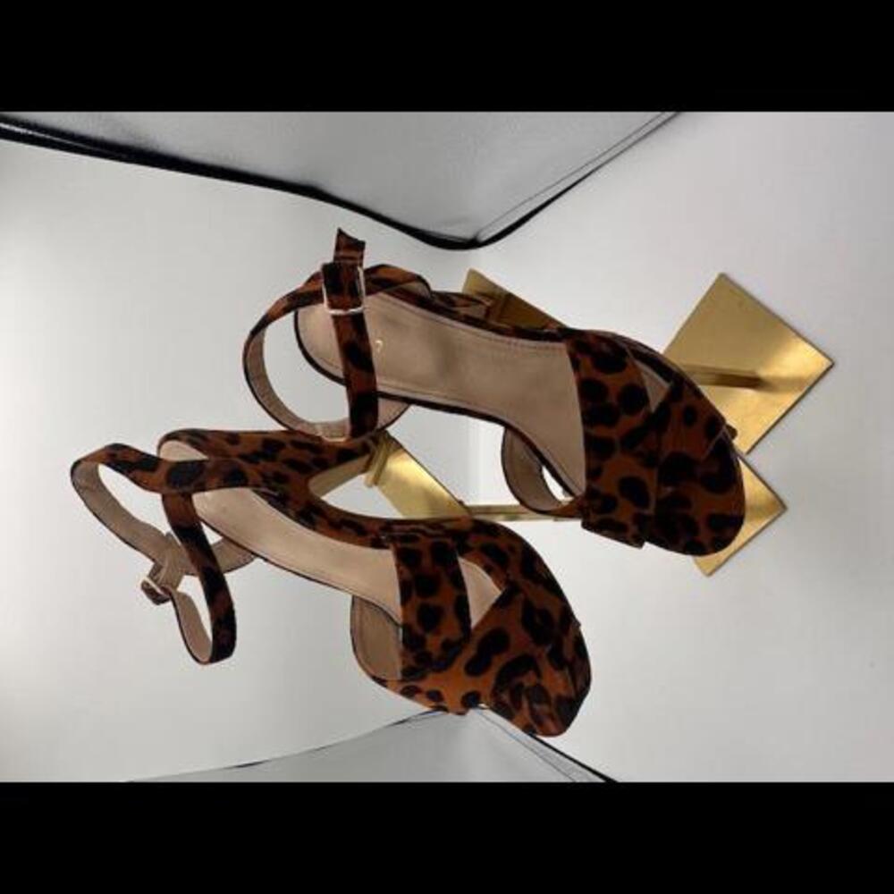 EUC Allegra K Platform Heel, Size 7 - Picture 2 of 4